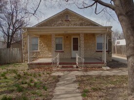 417 Leonine S St in Wichita, KS - Building Photo