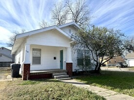 518 3rd Ave NW in Ardmore, OK - Building Photo