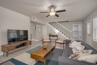 11210 Cotillion Dr in Dallas, TX - Building Photo - Building Photo