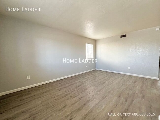 property at 4959 S Park Ave