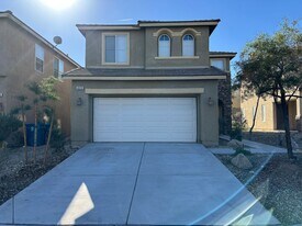 4939 Pale Buffalo Rd in Las Vegas, NV - Building Photo