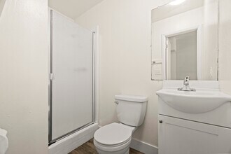 946 Cherry St in Chico, CA - Building Photo - Building Photo
