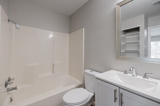 Arrington Apartments in North Little Rock, AR - Foto de edificio - Interior Photo