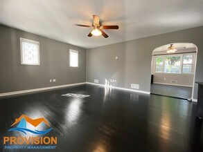 8436 Bay Dr in Pasadena, MD - Building Photo - Building Photo
