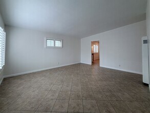 1065 Belfast Ln in Ventura, CA - Building Photo - Building Photo