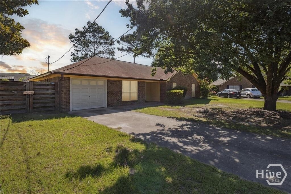 703 Tray Ct in Hinesville, GA - Building Photo