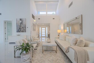 23246 L'Ermitage Cir in Boca Raton, FL - Building Photo - Building Photo