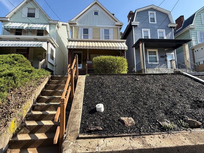 103 Ashton Ave in Pittsburgh, PA - Building Photo - Building Photo