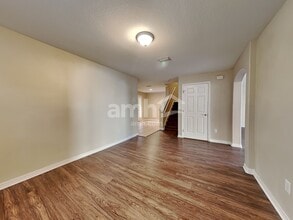 12034 Citrus Leaf Dr in Gibsonton, FL - Building Photo - Building Photo