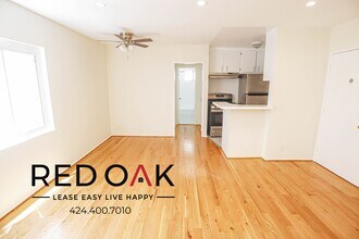 929 N Genesee Ave in West Hollywood, CA - Building Photo - Building Photo