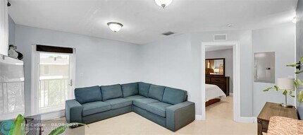 410 SW 15th St in Pompano Beach, FL - Building Photo - Building Photo