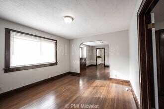 4850 Hillside Ave in Indianapolis, IN - Building Photo - Building Photo