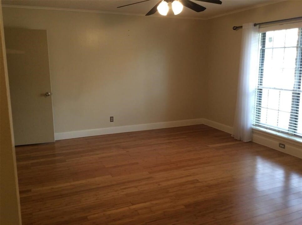 147 Camellia St in Sugar Land, TX - Foto de edificio