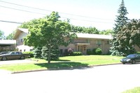 Woodsedge Apartments in Wyoming, MI - Foto de edificio - Building Photo