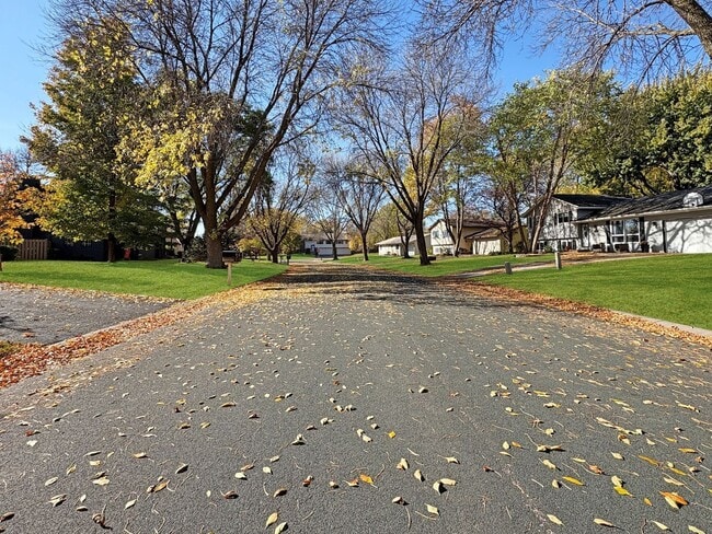 14508 95th Ave N in Maple Grove, MN - Building Photo - Building Photo