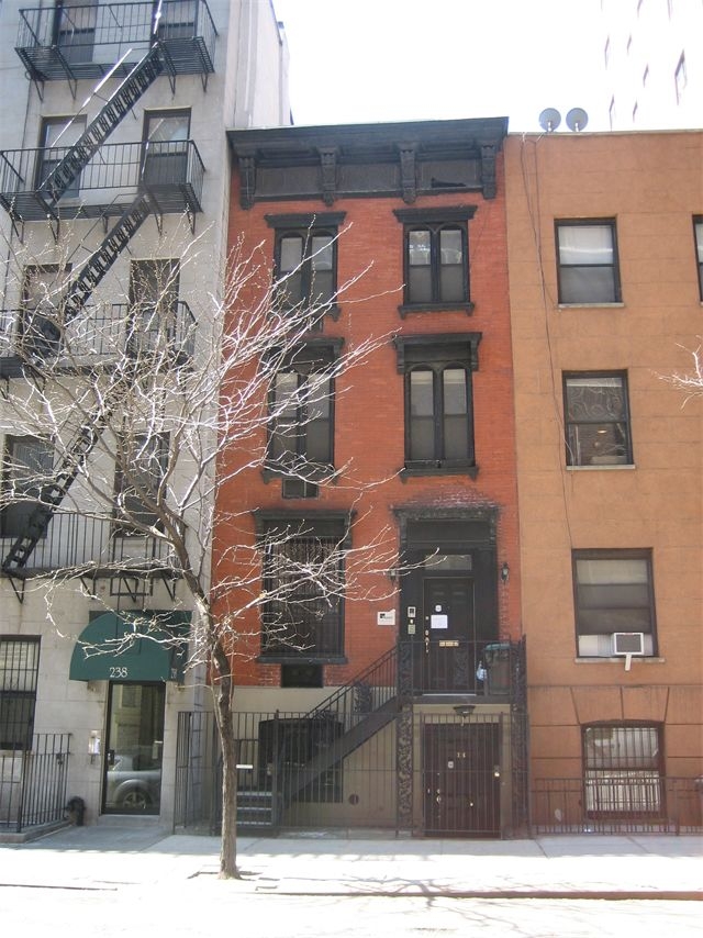 236 E 30th St in New York, NY - Building Photo - Building Photo