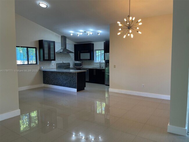 13552 SW 285th Terrace in Homestead, FL - Building Photo - Building Photo