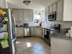 10506 Kirkgreen Dr in Houston, TX - Building Photo - Building Photo