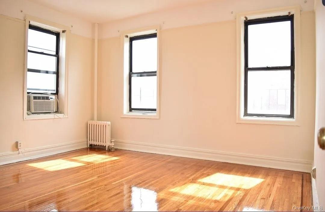 740 E 32nd St in Brooklyn, NY - Building Photo