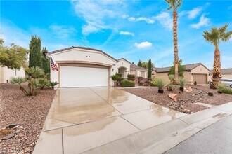 2565 Leighton Ave in Henderson, NV - Building Photo - Building Photo