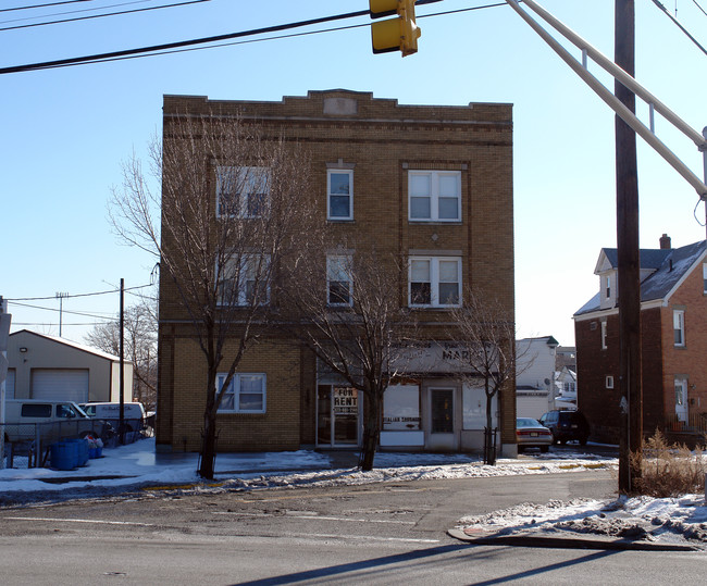 140 Rt-7 in Nutley, NJ - Foto de edificio - Building Photo