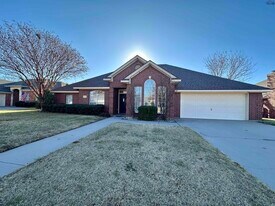 3028 Whitehall Ln in Wichita Falls, TX - Building Photo