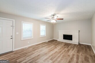 1910 Meadowchase Ct in Snellville, GA - Building Photo - Building Photo