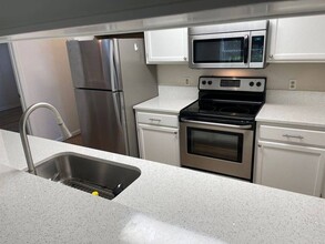 200 Sandestin Ln in Miramar Beach, FL - Foto de edificio - Building Photo