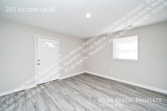 203 Victory Ln NE in Huntsville, AL - Building Photo - Building Photo