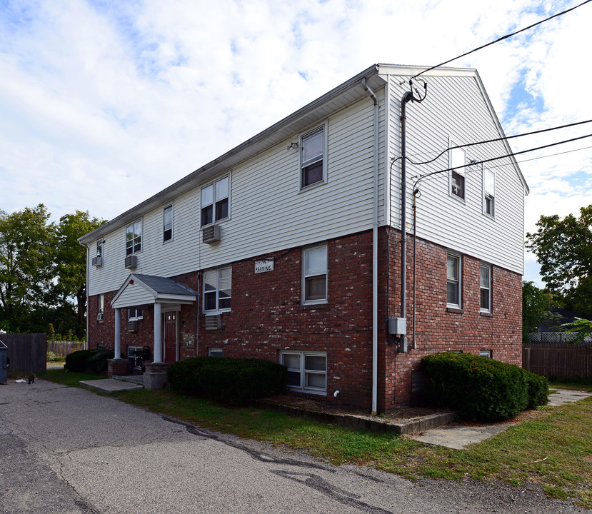 295 Admiral St in Providence, RI - Foto de edificio