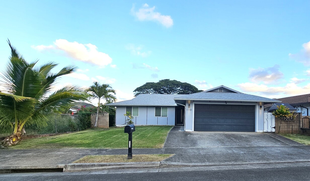 1110 Akipola St in Kailua, HI - Foto de edificio