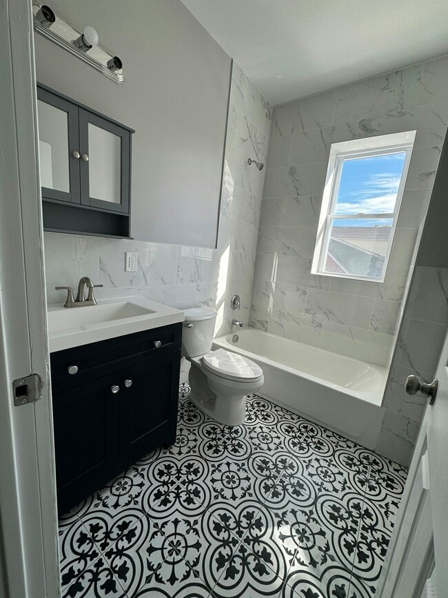 property at 122 Myrtle Ave