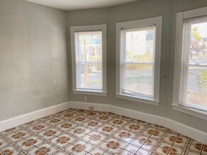 45 Newbern Ave in Medford, MA - Building Photo - Building Photo