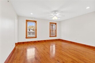 75 Albany St in Poughkeepsie, NY - Building Photo - Building Photo