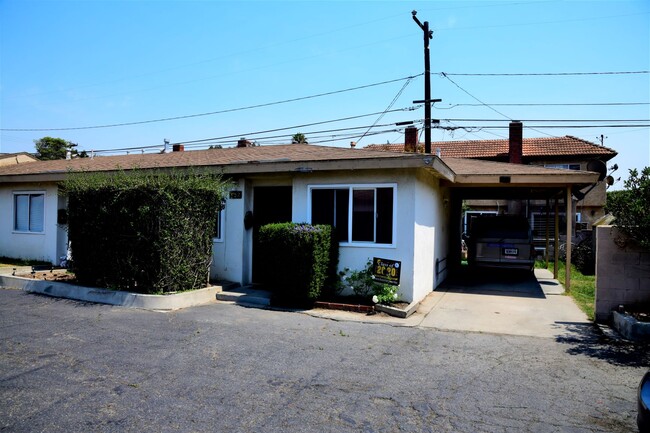 432 E Clara St in Port Hueneme, CA - Building Photo - Building Photo