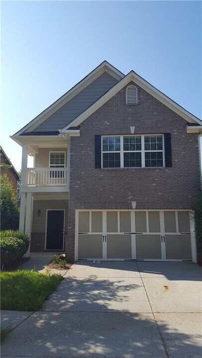5251 Apple Grove Rd NE in Buford, GA - Building Photo