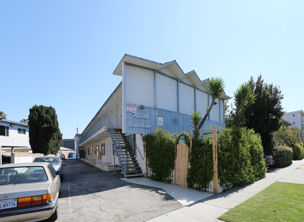 North Gardens Apartments in Los Angeles, CA - Building Photo