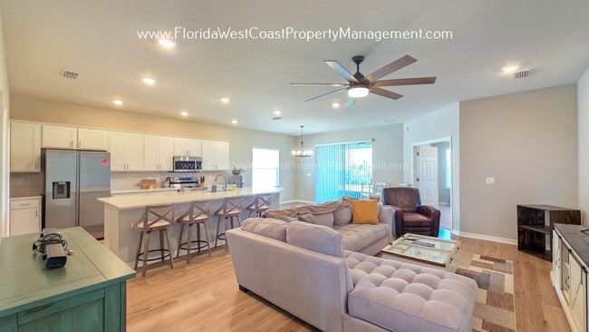 6716 162nd Pl E in Parrish, FL - Building Photo - Building Photo