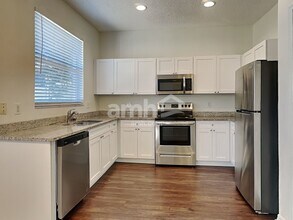 716 Grand Canyon Dr in Valrico, FL - Building Photo - Building Photo