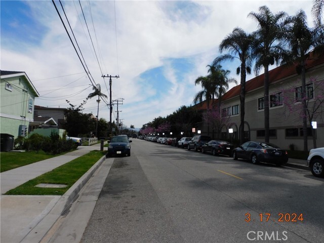 1323 W Palmyra Pl in Orange, CA - Building Photo - Building Photo