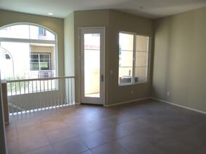 472 Almond Rd in San Marcos, CA - Building Photo - Building Photo