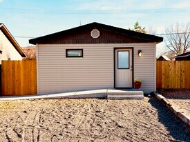 741 Elm Dr in Heyburn, ID - Building Photo