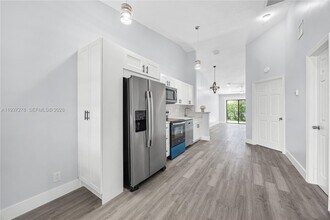 3639 NW 83rd Ln in Sunrise, FL - Building Photo - Building Photo