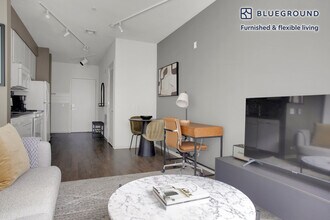 445 Artisan Way, Unit FL3-ID755 in Somerville, MA - Building Photo - Building Photo