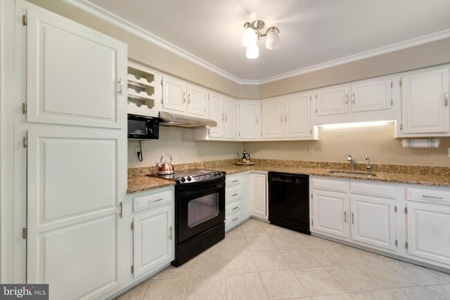 1185 Great Oak Ct in Crownsville, MD - Building Photo - Building Photo