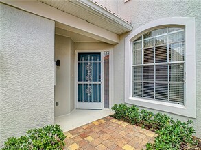 2140 Arielle Dr in Naples, FL - Building Photo - Building Photo