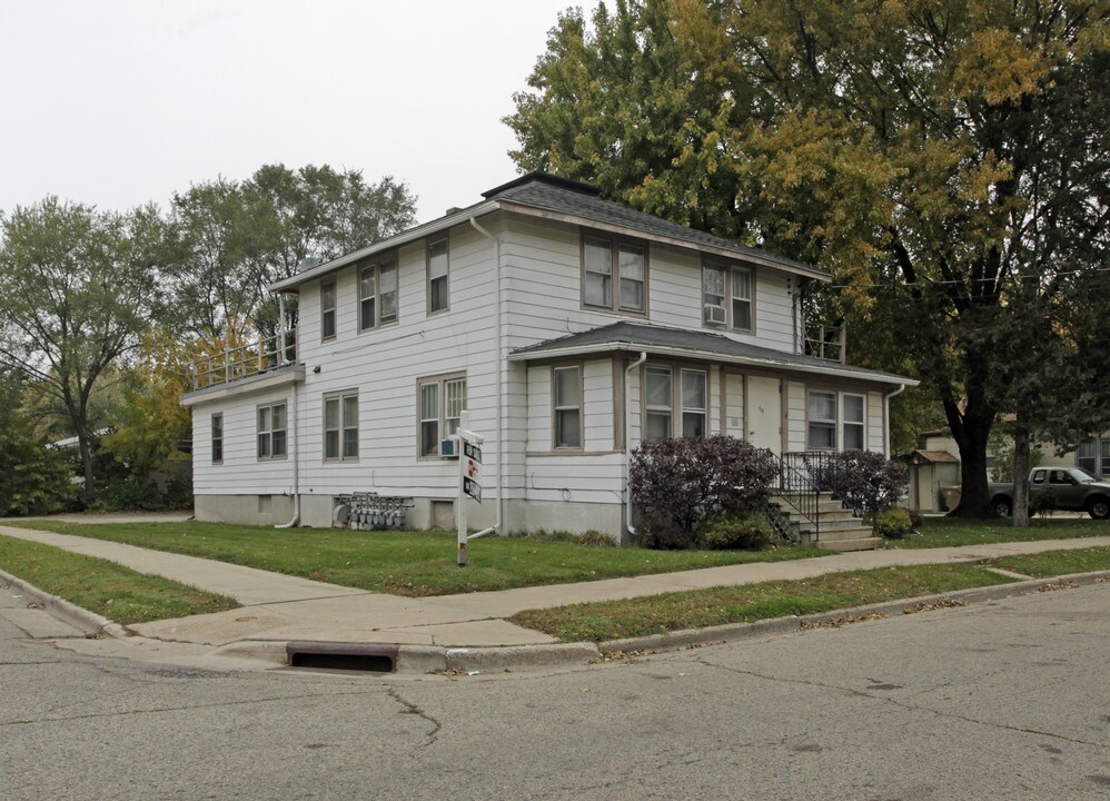 110 Rosemary Ave in Madison, WI - Foto de edificio