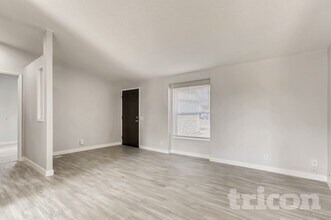 1299 Mobile St in Aurora, CO - Building Photo - Building Photo