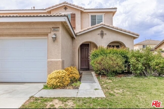 8823 Mora Ct in Lancaster, CA - Building Photo - Building Photo