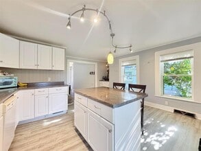 1612 Mary St in Marinette, WI - Building Photo - Building Photo